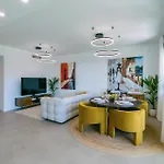 2 Bedroom Awesome In Apartman