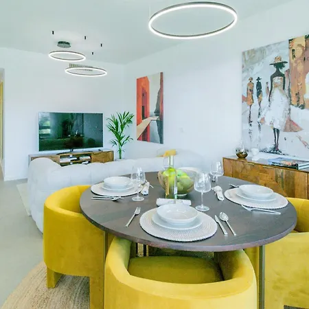 Lovely In Lägenhet *