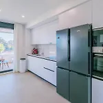 Daire 2 Bedroom Awesome In *