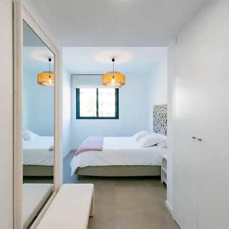 Апартаменты 2 Bedroom Lovely In Торремолинос